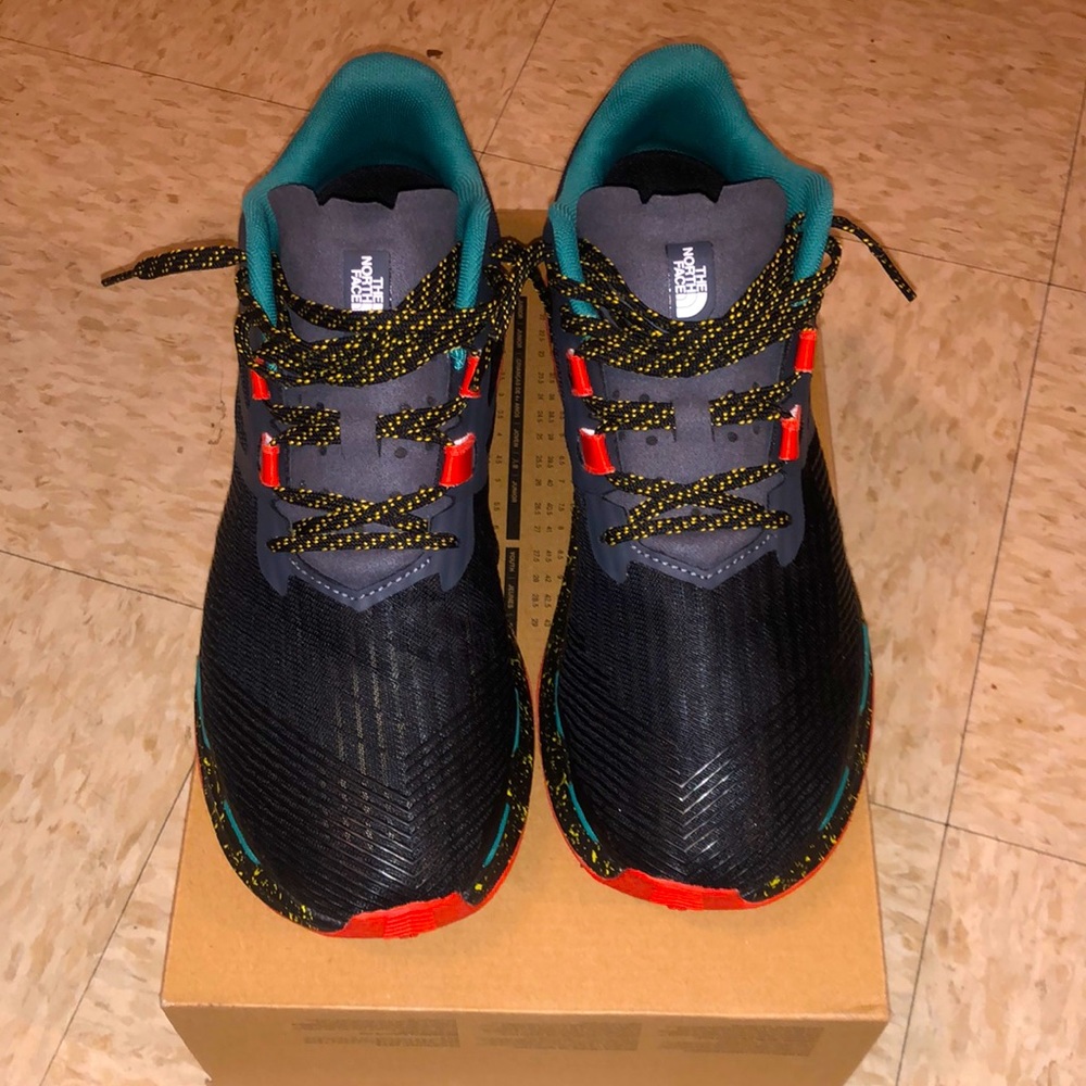 The North Face Men’s Vectiv Eminus Size 10.5 US